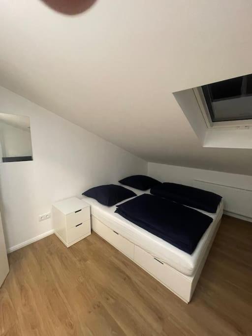 Buxtehude*Wohnung*100Qm*6 Schlafplaetze*Neu* Bagian luar foto