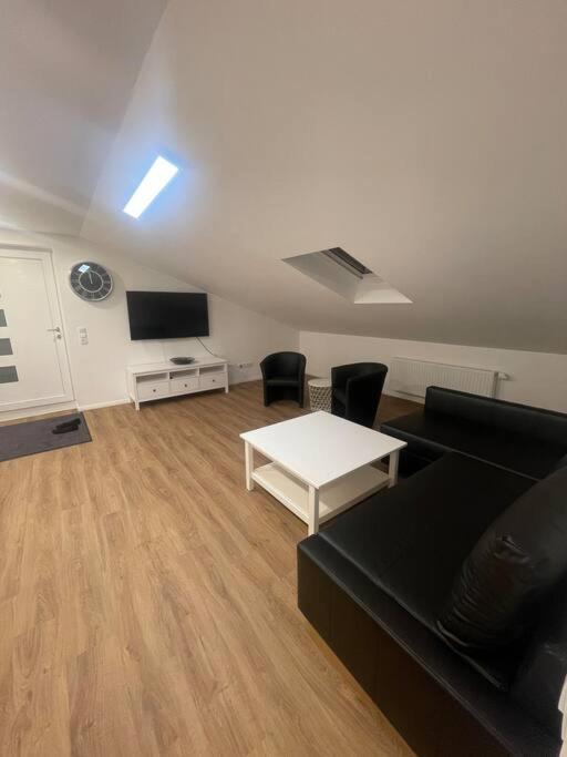 Buxtehude*Wohnung*100Qm*6 Schlafplaetze*Neu* Bagian luar foto