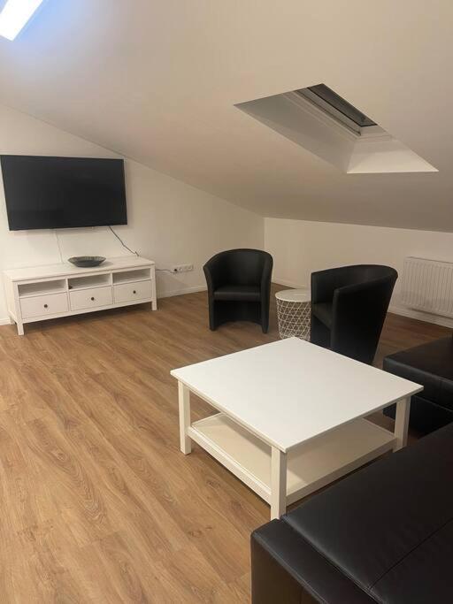 Buxtehude*Wohnung*100Qm*6 Schlafplaetze*Neu* Bagian luar foto