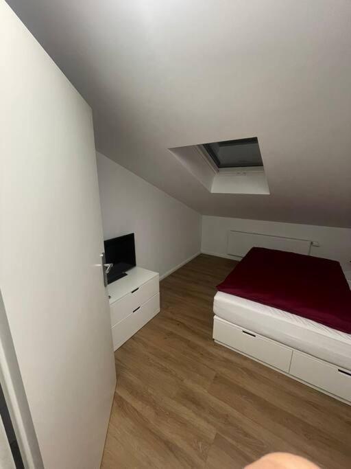 Buxtehude*Wohnung*100Qm*6 Schlafplaetze*Neu* Bagian luar foto